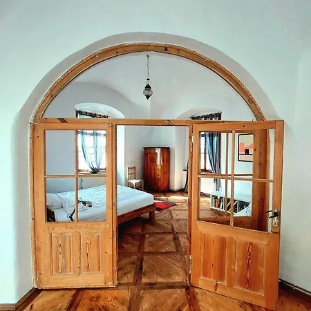 Apartamento Stylish Getaway At Austrian Renaissance Castle *